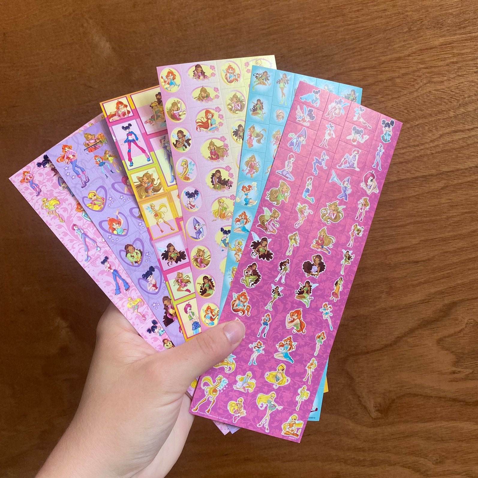 6 Winx Club stickervellen, Ophalen of Verzenden, Zo goed als nieuw, Strip of Tekenfilm