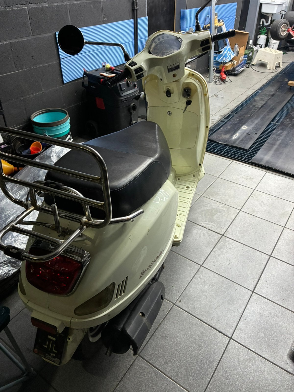 Scooter 125cc marque Benda, Vélos & Vélomoteurs, Autres marques, Enlèvement, Utilisé, Essence