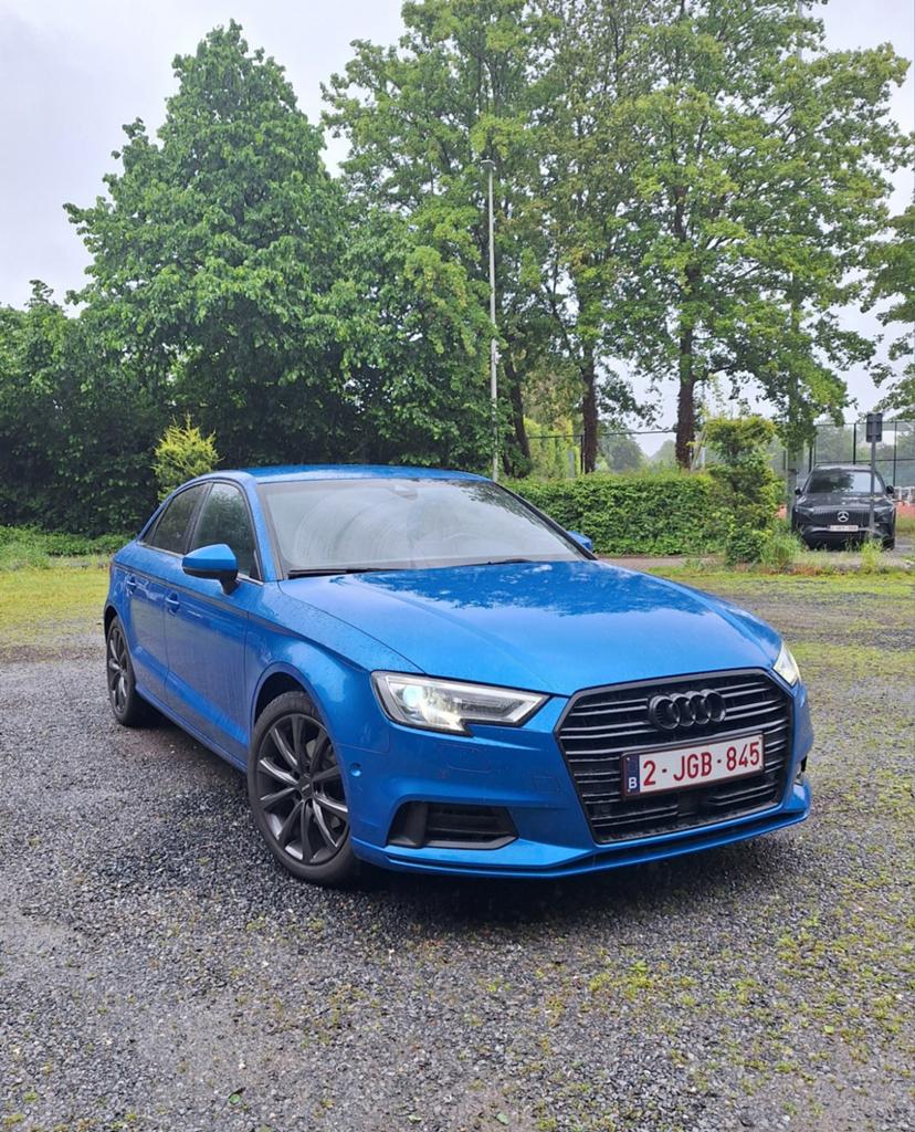 Audi A3 1.5 35 TFSI Sedan, Auto's, Automaat, Zwart, Blauw, Berline