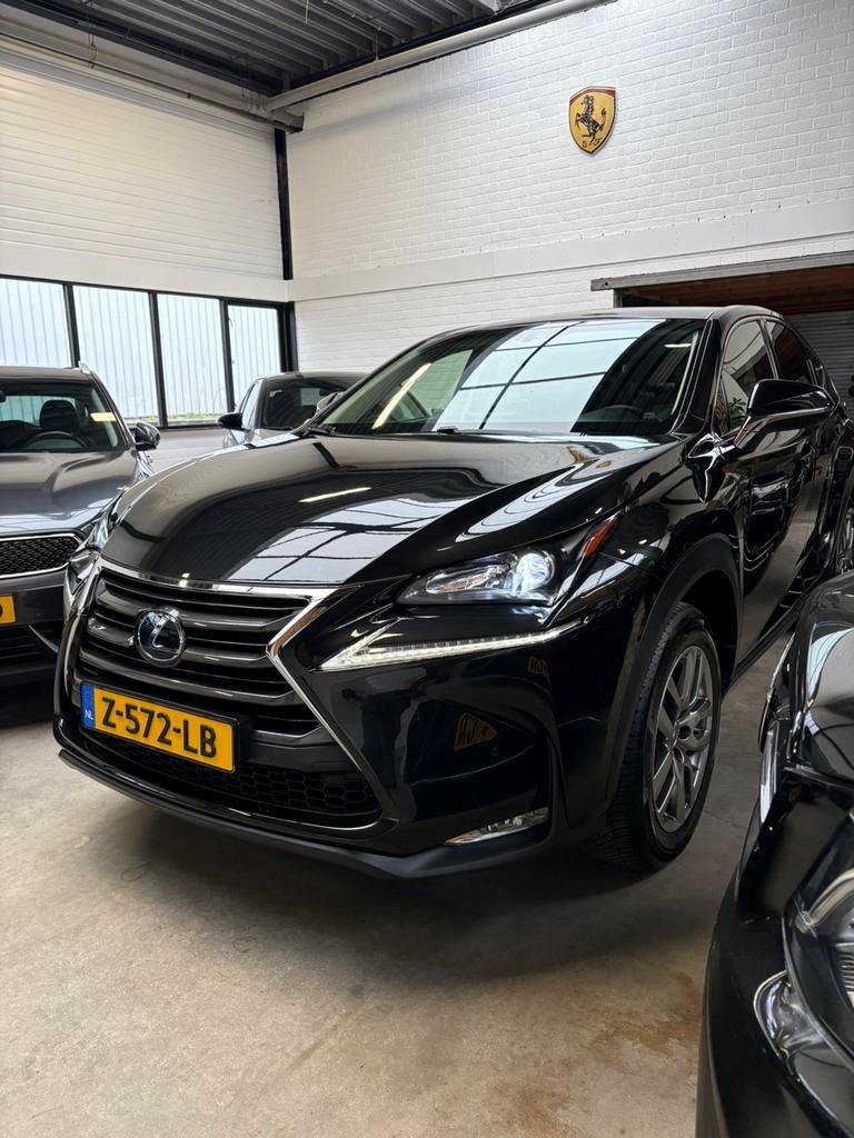 Lexus NX300H 2.5 hybride, Auto's, Automaat, Parkeersensor, Zwart, Leder