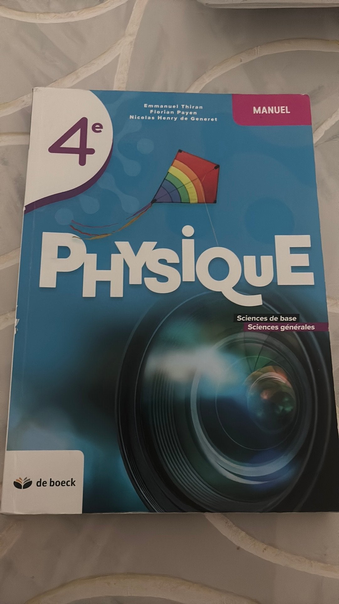 Manuel scolaire physique 4 Sciences debase Sciencesgénérales, Enlèvement, Comme neuf, Secondaire, Physique