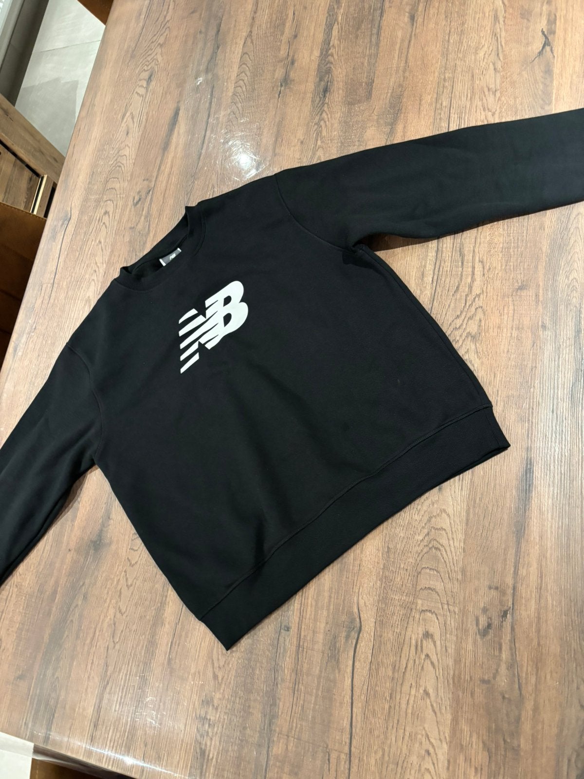 sweat-shirt new balance, Enlèvement, Comme neuf, Noir