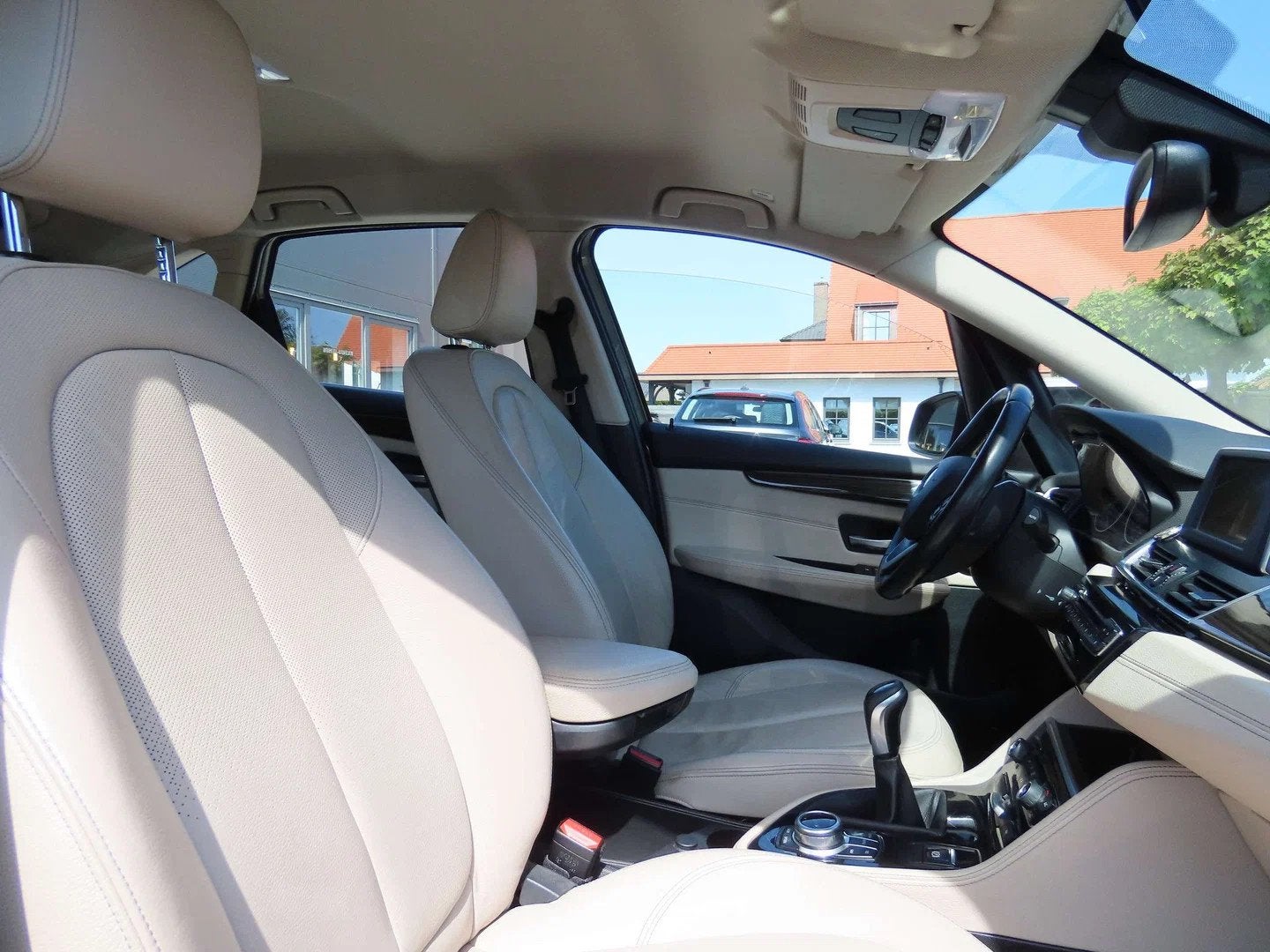 BMW 2 Serie 220 Active Tourer 220i LUXURY, Autos, Cuir, Achat, Entreprise, Boîte manuelle
