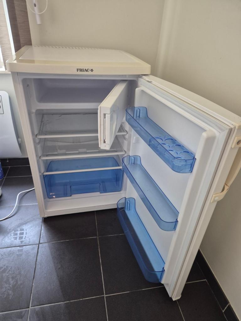 Koelkast met vriesvak tafelmodel, Elektronische apparatuur, Koelkasten en IJskasten, Ophalen, Met vriesvak