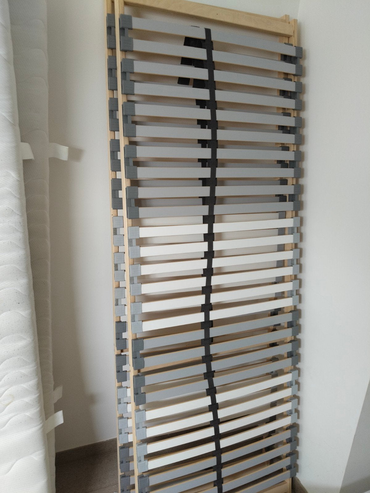 2 matrassen en 2 lattenbodems te koop, Ophalen, Gebruikt, 70 cm of minder, Twijfelaar
