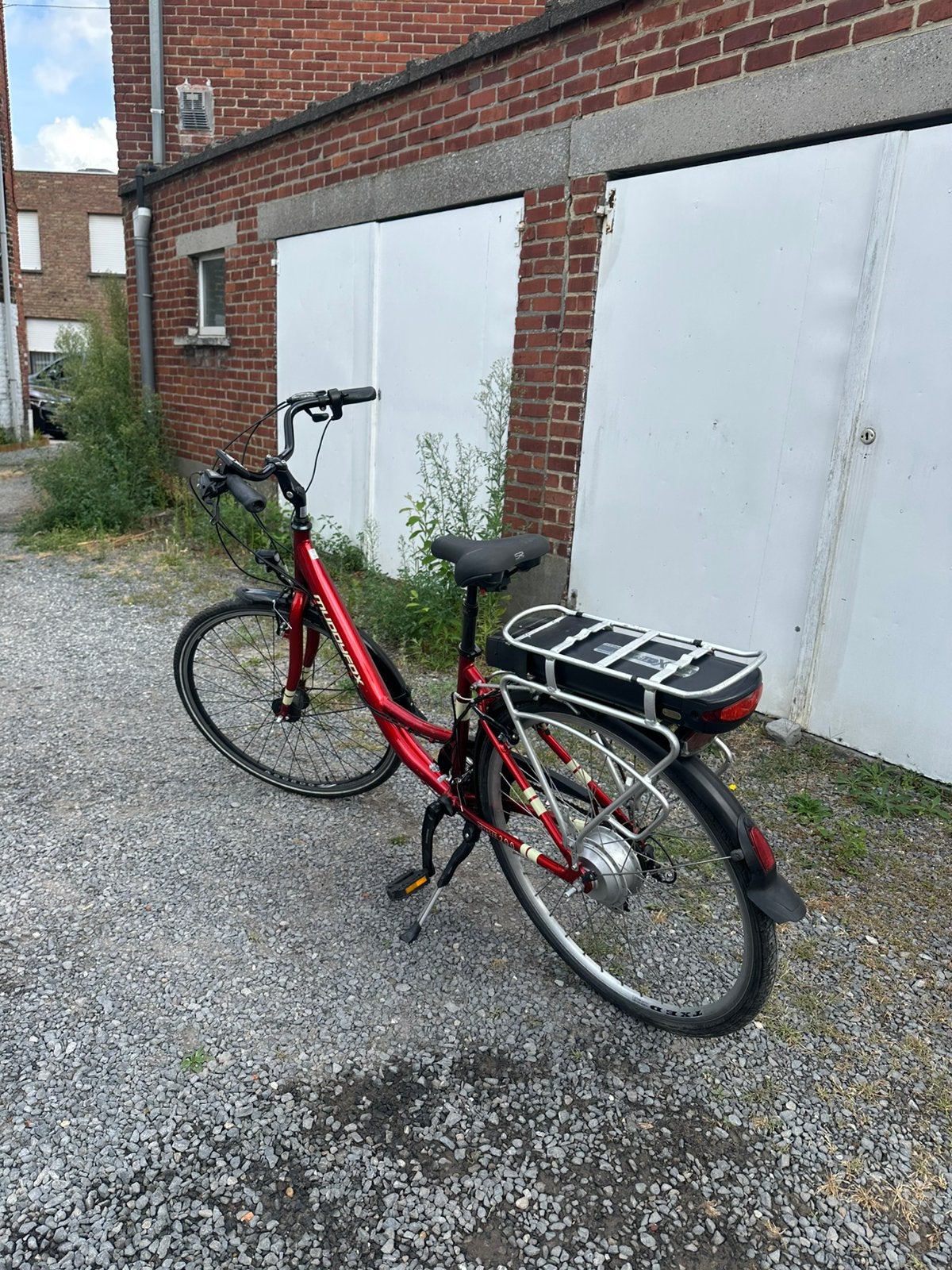 Elektrische fiets 28 inch, Fietsen en Brommers, Ophalen, Zo goed als nieuw