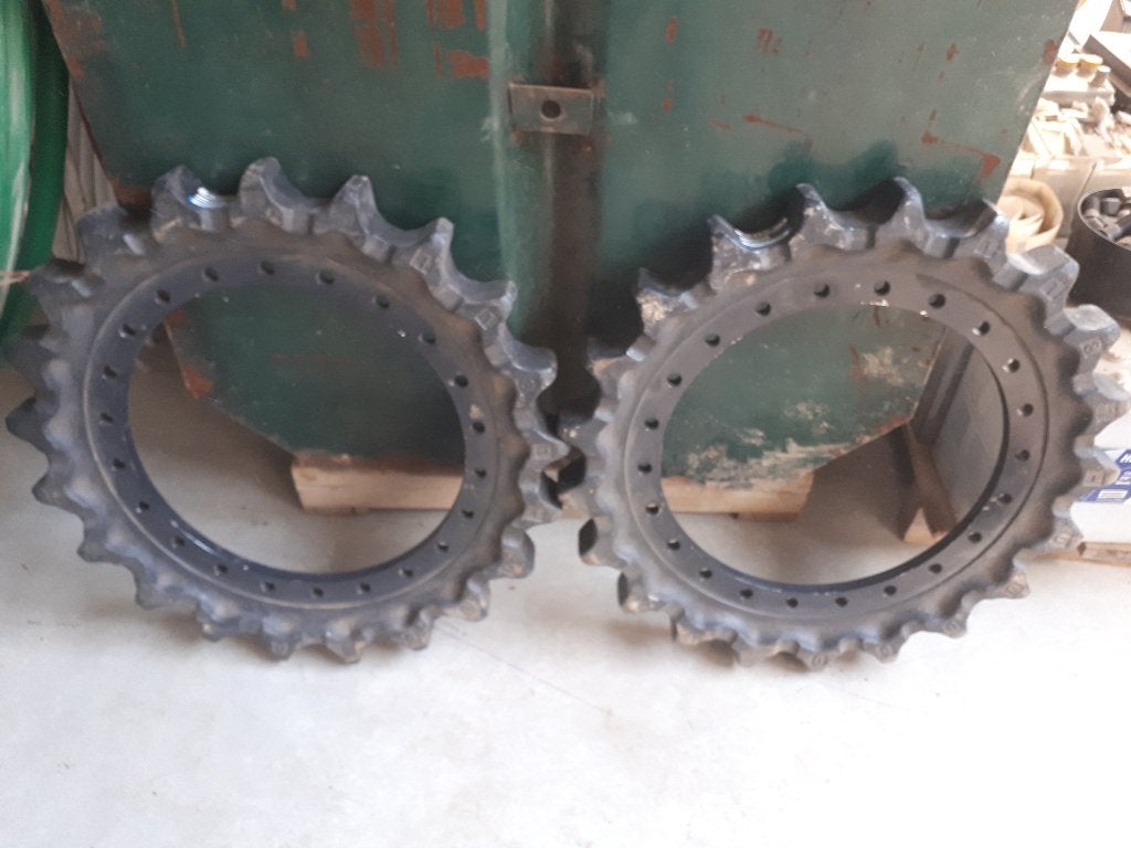 Nieuw tandwiel Vematrack 129598 tandwiel — Samsung 210LC, Ophalen, Graafmachine