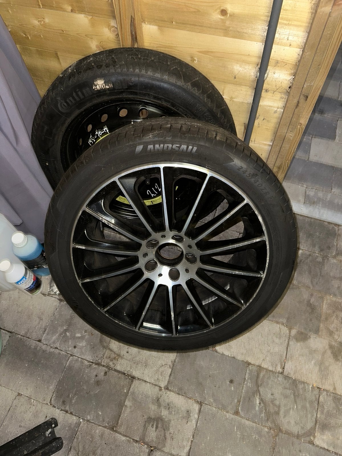 Jante en alliage amovible de 18 pouces avec pneu 245/40 R18, Autos : Pièces & Accessoires, Pneus & Jantes, Enlèvement, 18 pouces
