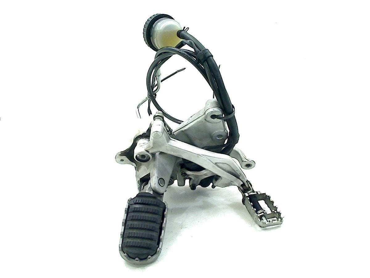 REPOSE PIEDS AVANT DROIT Ducati, Dhr. S. di Majo, Utilisé, Info@cama-motorparts.nl, P.J. Troelstraweg 8 8
3144 CX  MAASSLUIS, NL