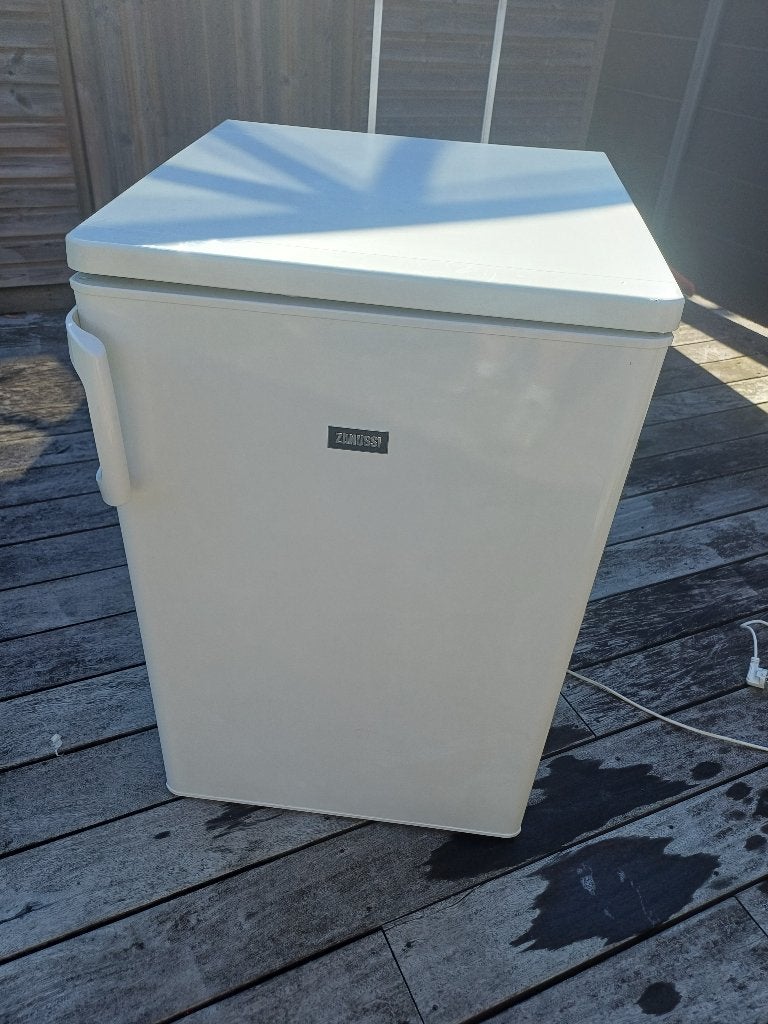 Koelkast 159liter grootste tafelmodel en A+, 150 tot 200 liter, Zonder vriesvak, Zo goed als nieuw, 45 tot 60 cm