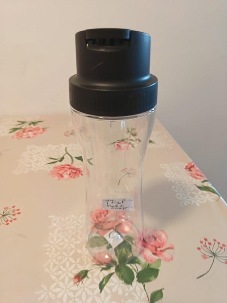 2 bouteilles verseuse Claire de 750 ml et 570 mlTupperware, Enlèvement, Neuf, Récipient ou Bol