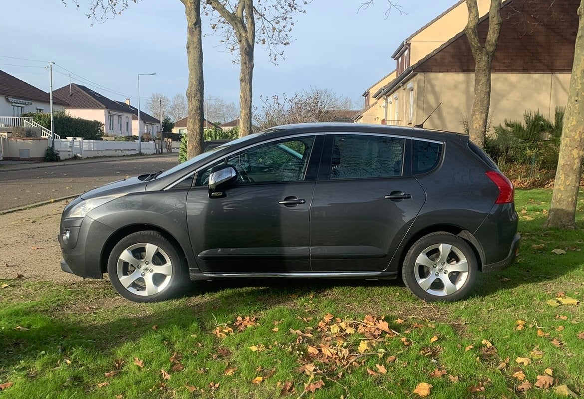 PEUGEOT 3008 1.6 HDi - 2010 (lire l’annonce), Achat, 5 portes, Ordinateur de bord, Diesel
