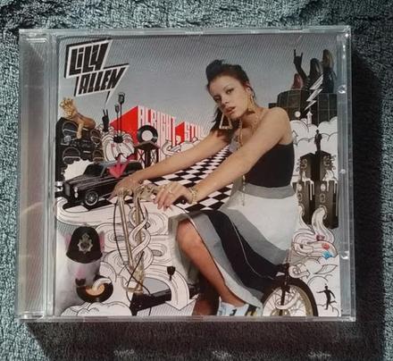 CD „Oké, nog steeds...” Lily Allen (2006) NIEUW!, Ophalen of Verzenden, Zo goed als nieuw