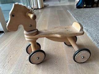 Houten wheeler paard, Ophalen, Gebruikt