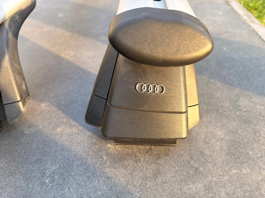 Dakdragers Audi Q8, E-tron, Elektronische apparatuur, Ophalen, Zo goed als nieuw