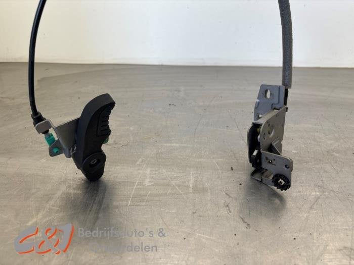 Mécanique de verrouillage portière arrière camionnette d', -, 3 mois de garantie, -, -