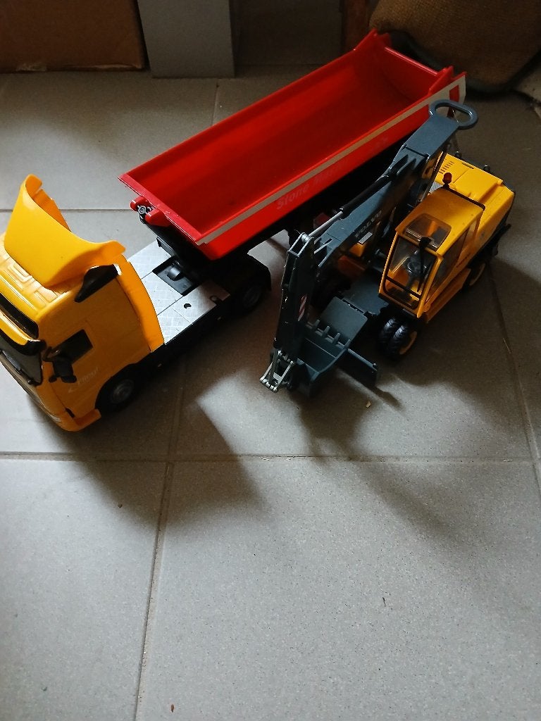Lot verschillende soorten speelgoed, Ophalen