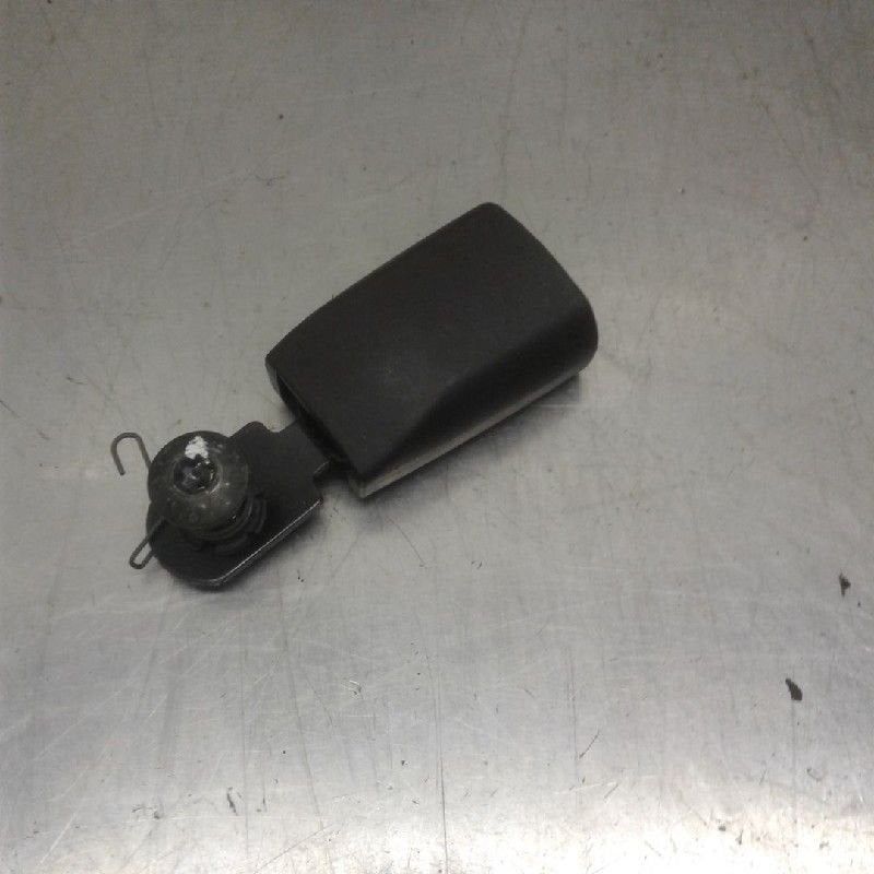 BOUCLE DE CEINTURE ARRIÈRE GAUCHE Captiva (C100), Utilisé, Daewoo