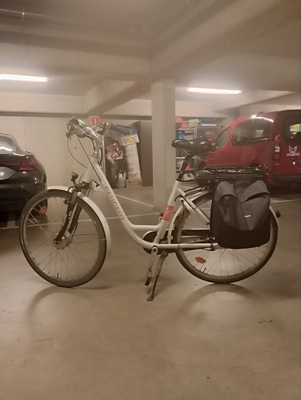 Elektrische fiets van Peugeot met lader, Gebruikt, 51 tot 55 cm, 50 km per accu of meer, Ophalen