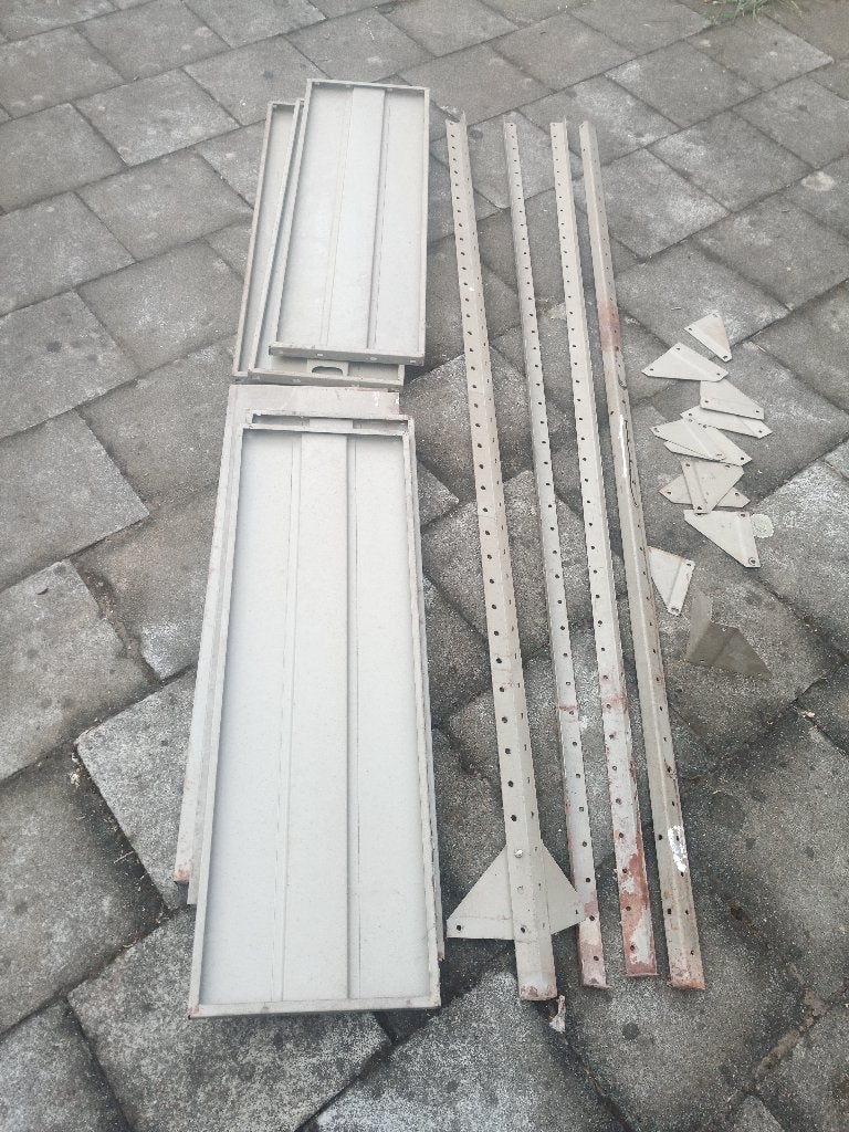 3 étagères métalliques robustes, Enlèvement, Utilisé, Démontable, Métal