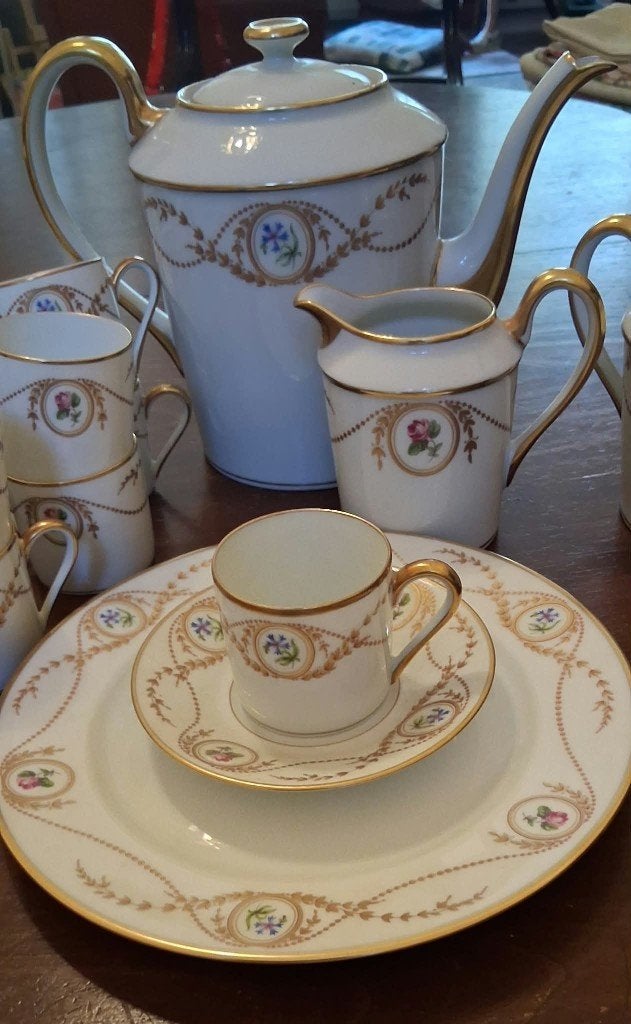 Service de café à Limoges, Enlèvement