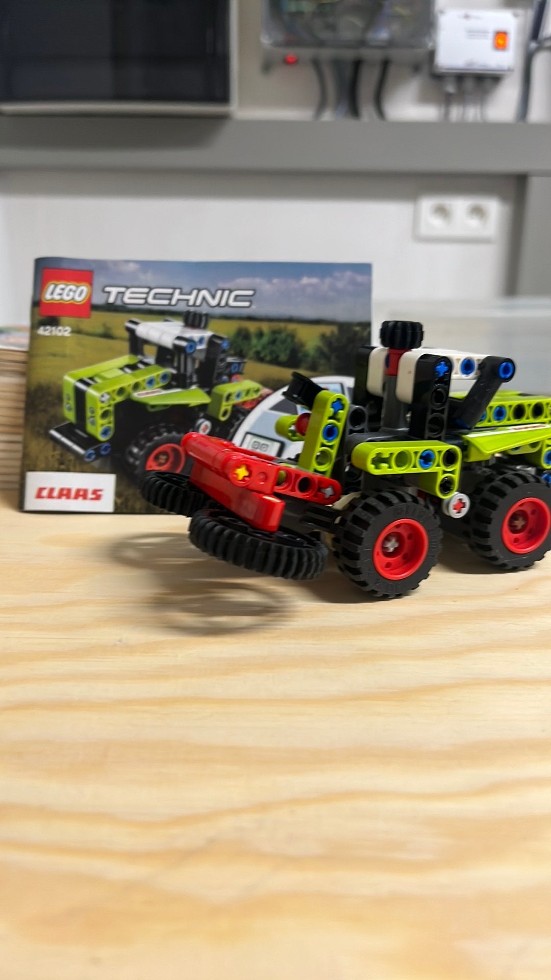Lego Technics maaidorser Claas nr 42102, Ophalen of Verzenden, Zo goed als nieuw, Lego