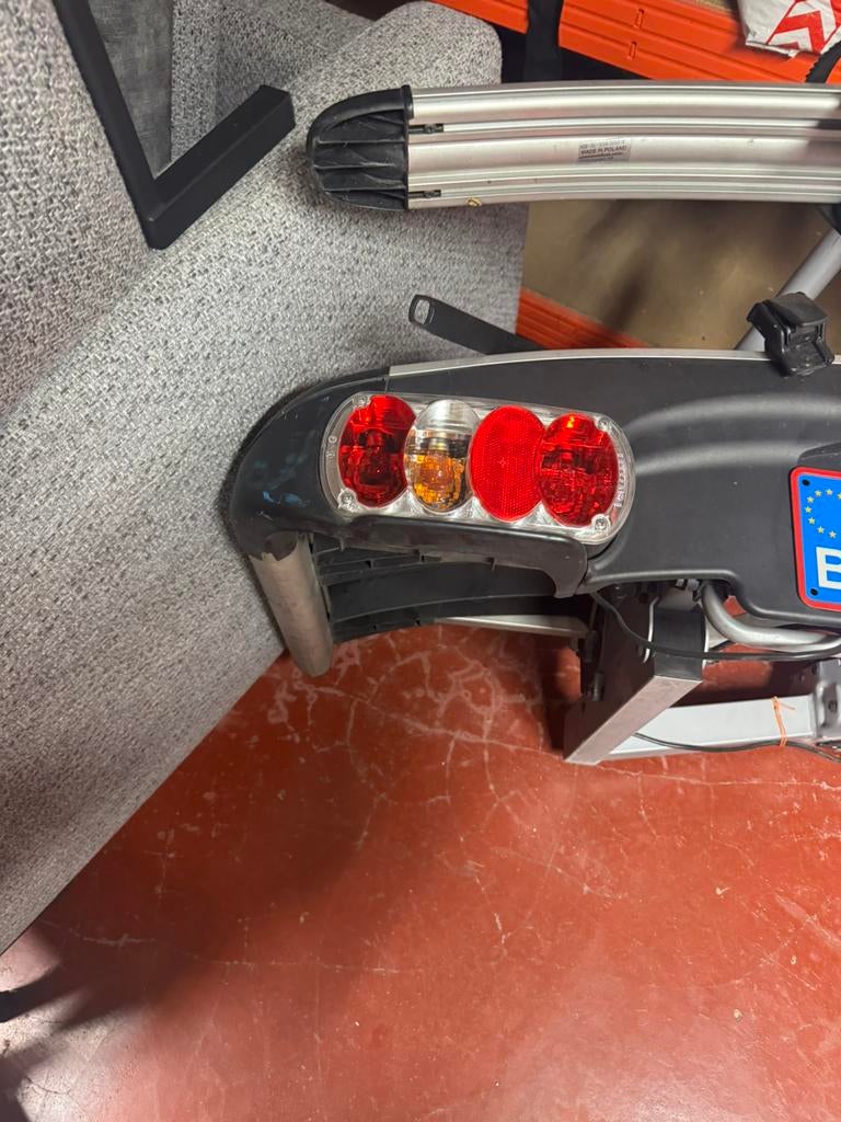Thule Euroclassic 929 voor 4 fietsen, Ophalen, 3 fietsen of meer, Gebruikt, Elektrische fiets