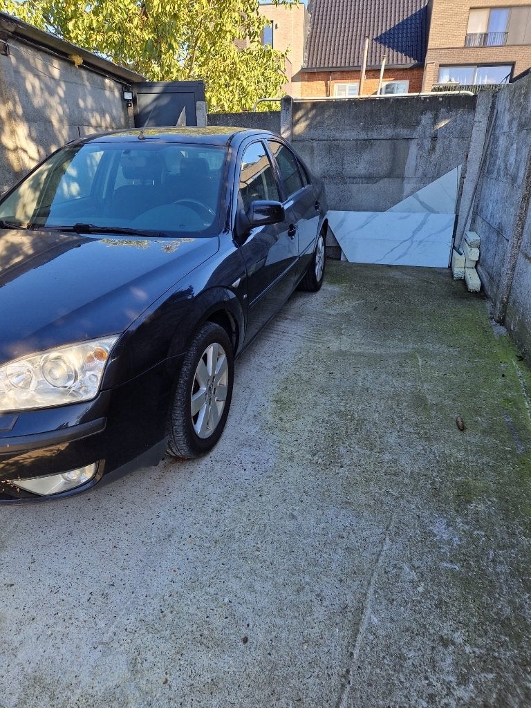 2003 model Ford Mondeo MK3 export, Enlèvement