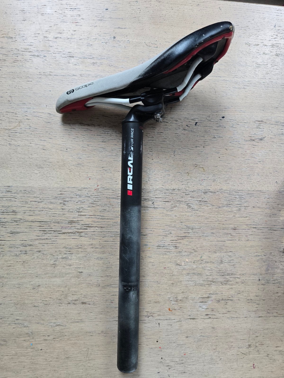 tige de selle, Enlèvement ou Envoi