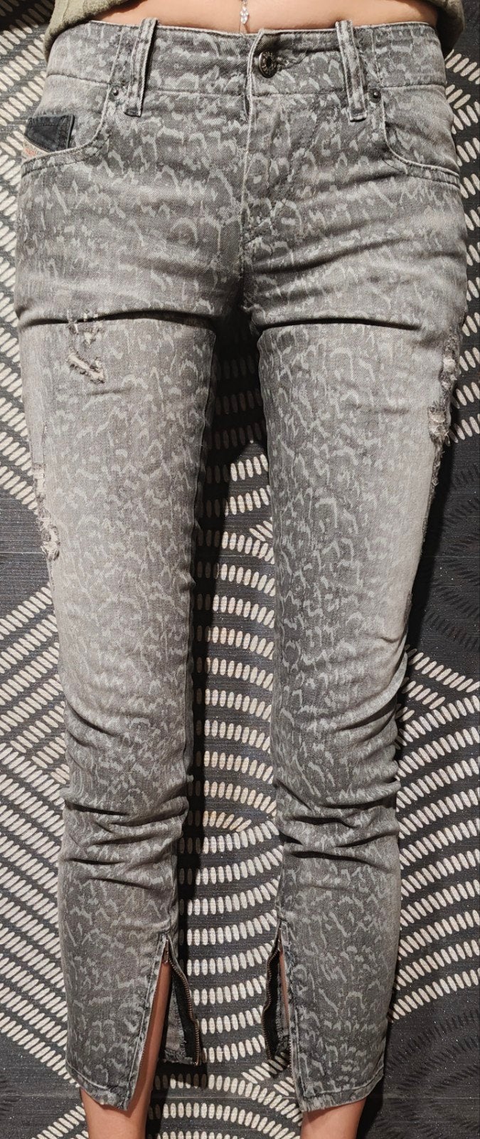 Grijze skinny jeans met slangenprint van Diesel Grupee-Zip, Diesel, Overige jeansmaten, Ophalen of Verzenden, Zo goed als nieuw