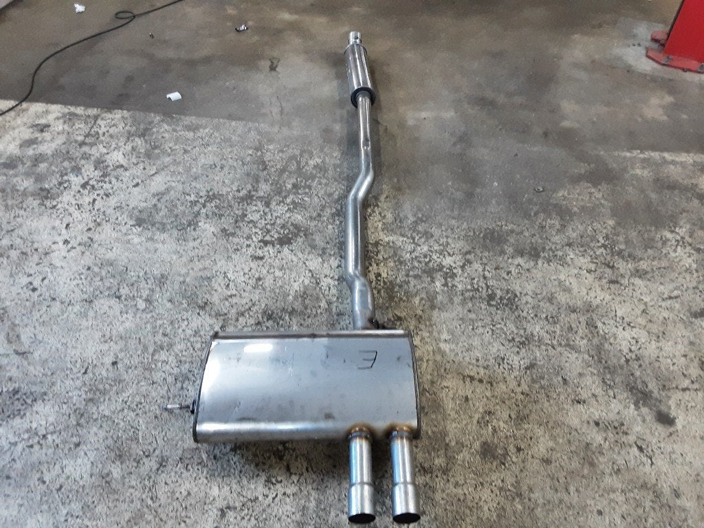 UITLAAT COMPLEET Mini Mini (F56) (18308603282), Auto-onderdelen, Gebruikt, Mini