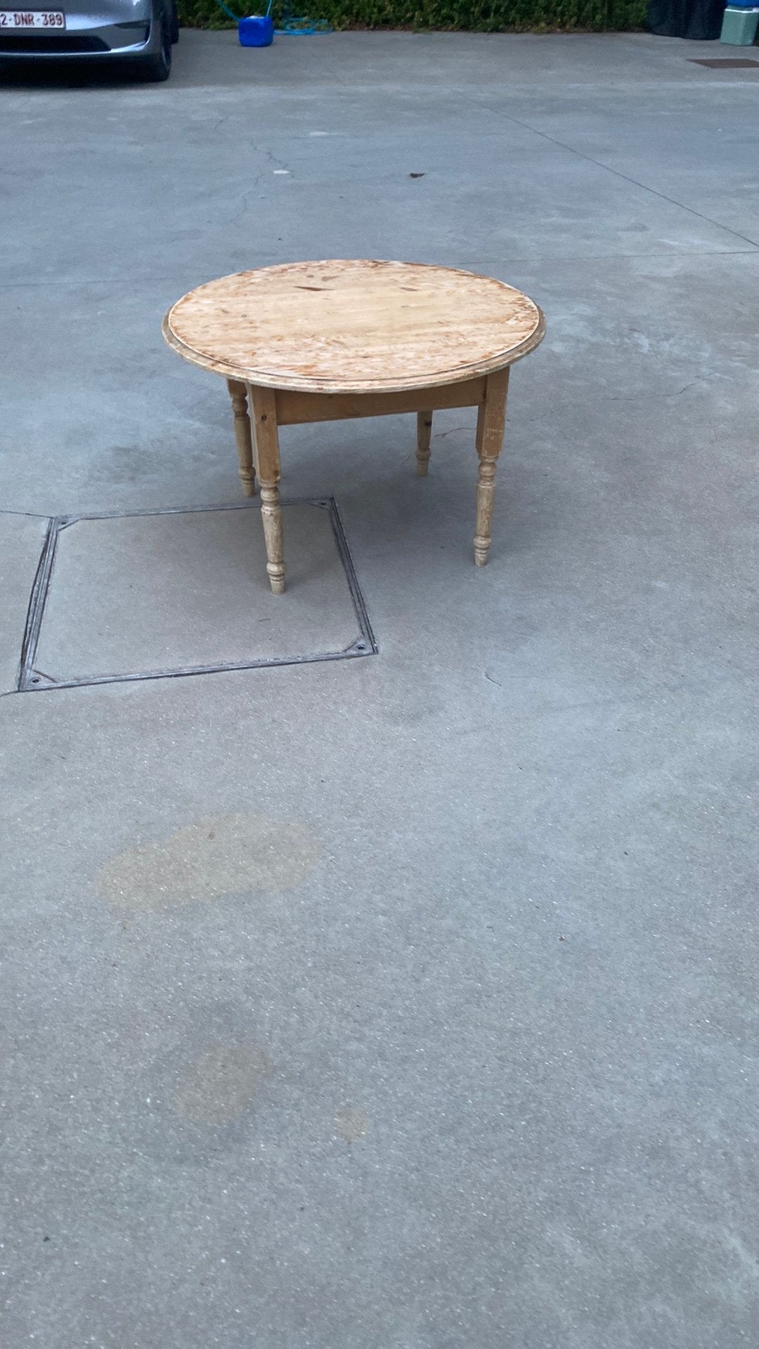 Tafel voor kleuters of als salontafel., Gebruikt, Rond, 55 tot 75 cm, Hout