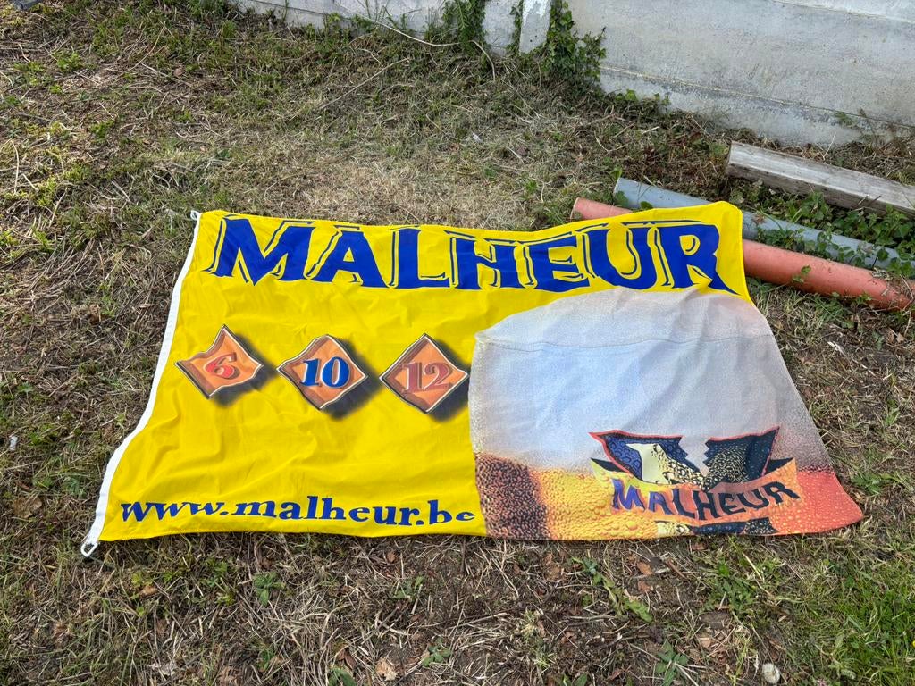 Malheur vlag (brouwerij De Landtsheer), Verzamelen, Ophalen, Zo goed als nieuw, Overige typen, Overige merken