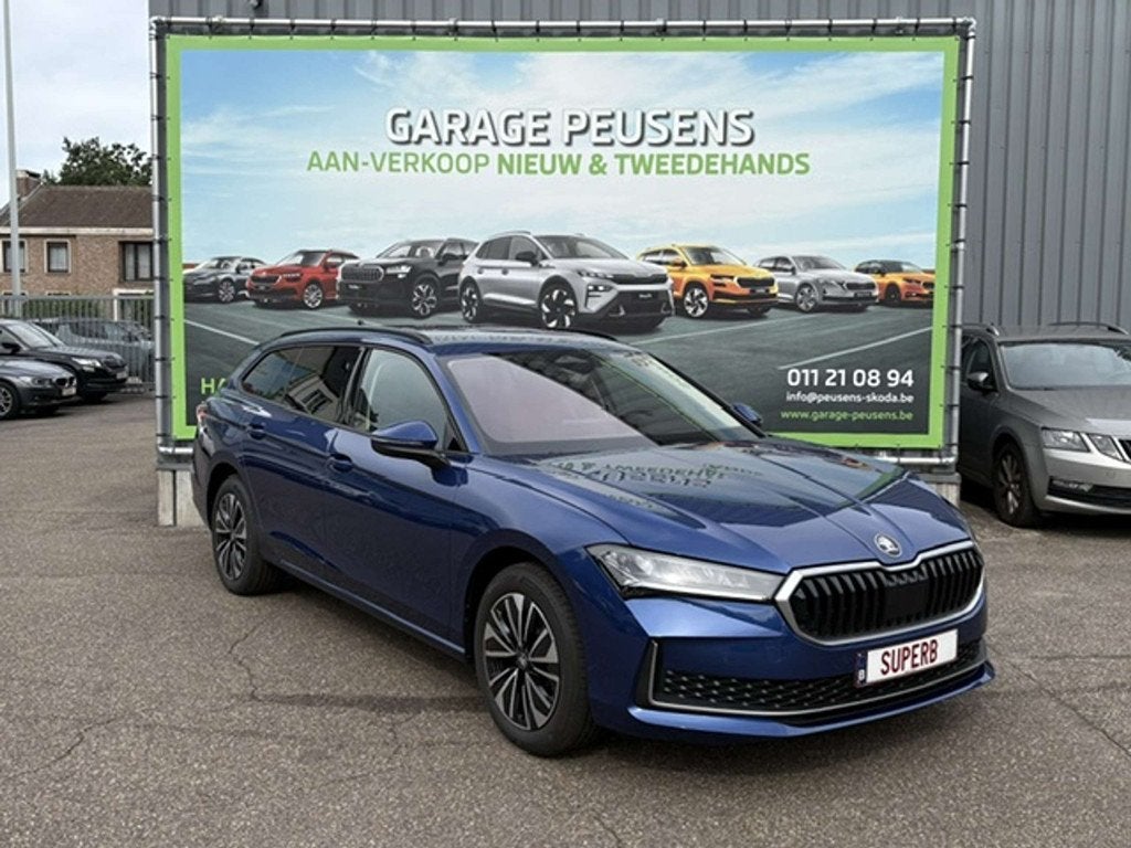 Skoda Superb 1.5 TSI iV DSG Selection (bj 2025, automaat), Auto's, Automaat, 1498 cc, Overige kleuren, Bedrijf