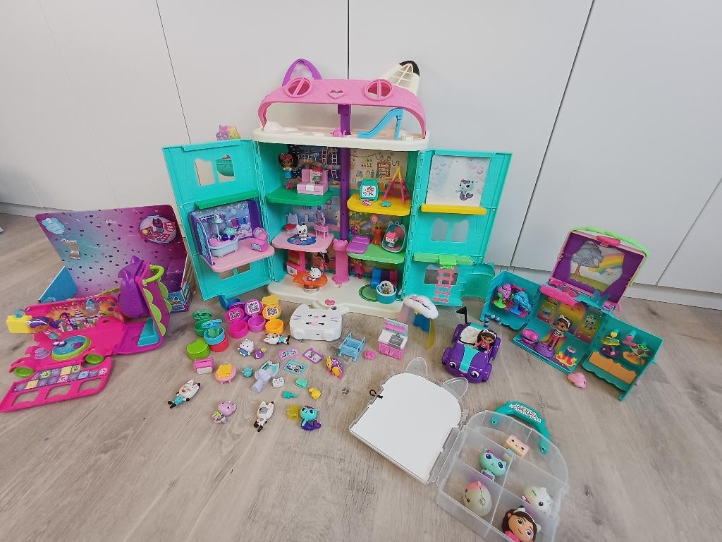 Gabby poppenhuis met veel accesoires, Ophalen, Zo goed als nieuw, Poppenhuis