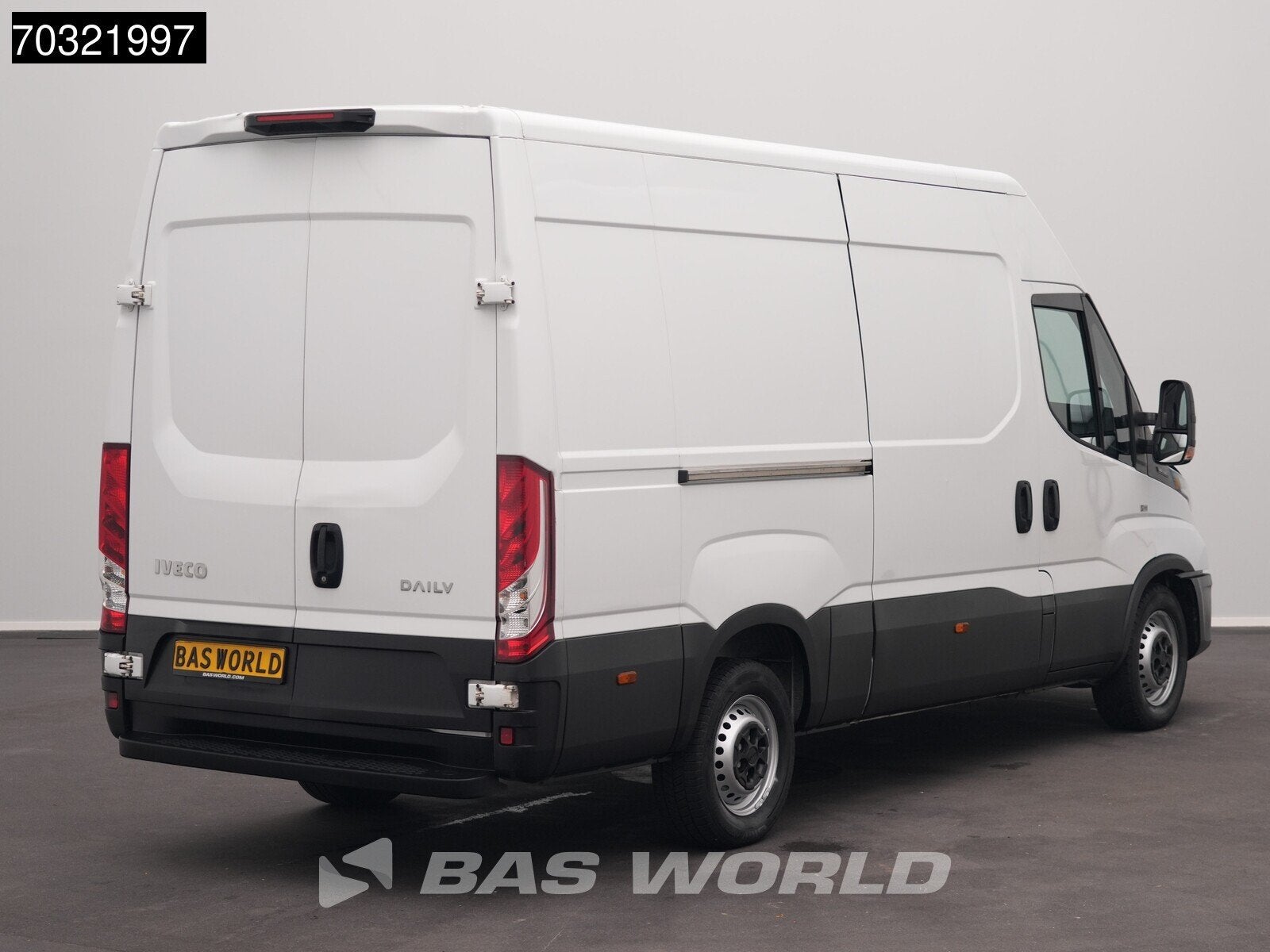 Iveco Daily 35S14 L2H2 Airco Cruise 3.5t Trekgewicht Euro6 L, Autos, Achat, Euro 6, Entreprise, Boîte manuelle