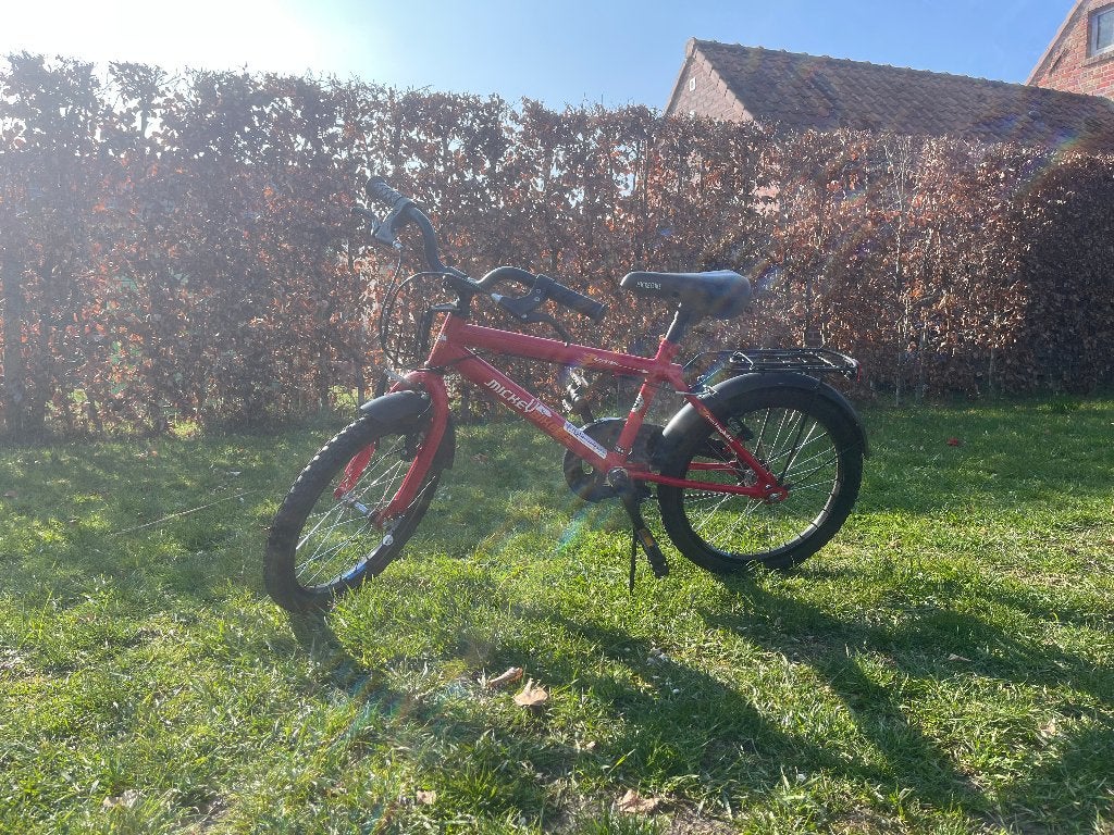 Stoere kinderfiets 18 inch – Mickey Bike (met bagagedrager), Ophalen, Gebruikt, Velgrem, 16 tot 20 inch