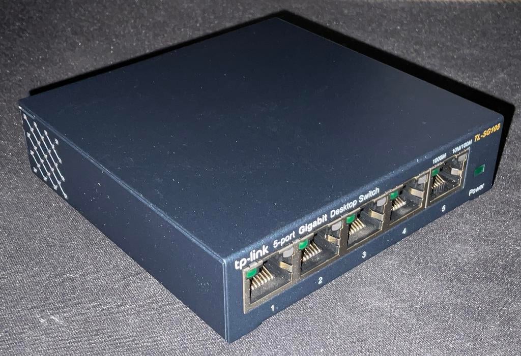 TP-Link TL-SG105 - Switch - Ethernet - RJ45, Informatique & Logiciels, Commutateurs réseau, Enlèvement, Comme neuf