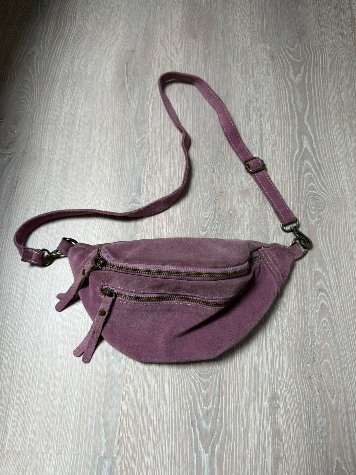 Leuk tasje Suede, Gebruikt, Paars, Leer, Ophalen