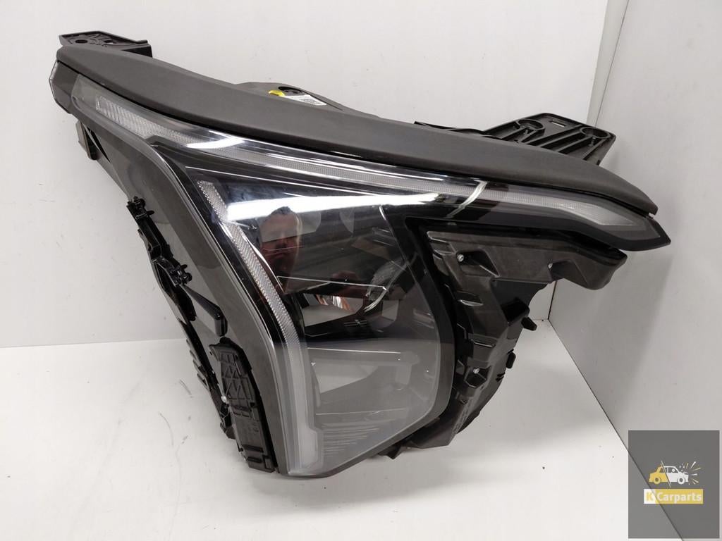 KIA EV3 LED rechterlamp, Heolleung-ro 12
06797  Seoul, Info@kia.com, Kia Corporation, Gebruikt
