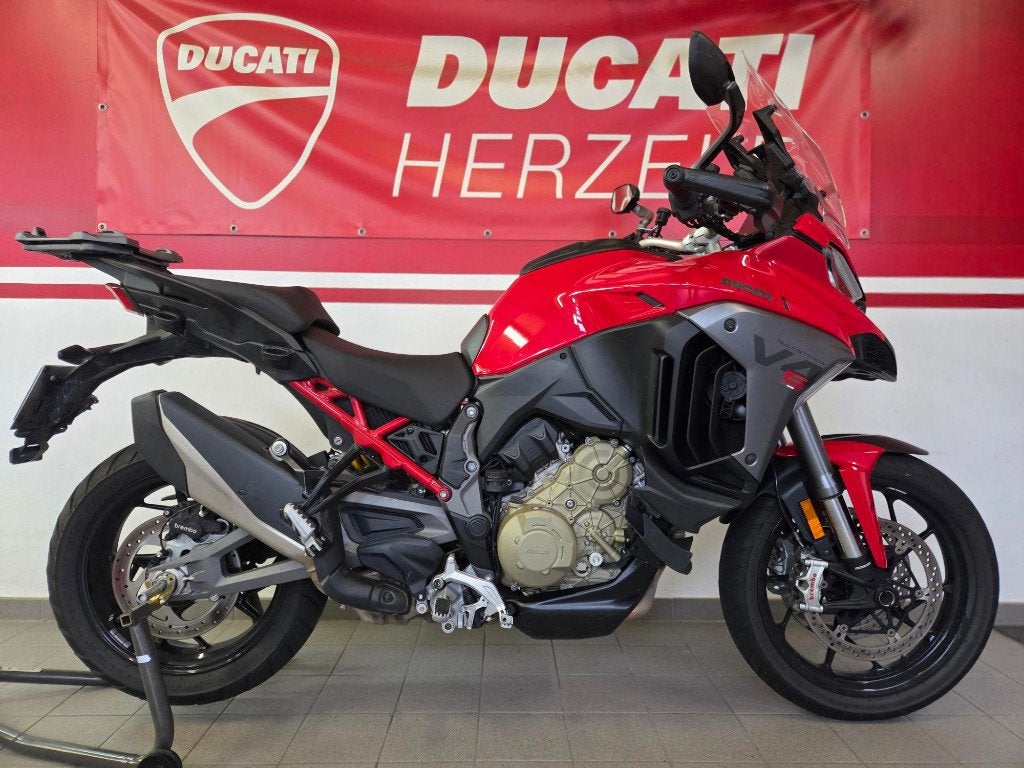 Multistrada V4 S Radar, Motoren, Traction Control, 4 cilinders, Motorrijbewijs A, Meer dan 35 kW