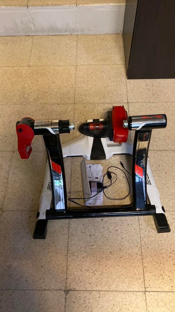 Zwift compatibele trainer - Elite Digital Smart B+, Sports & Fitness, Cyclisme, Comme neuf, Enlèvement