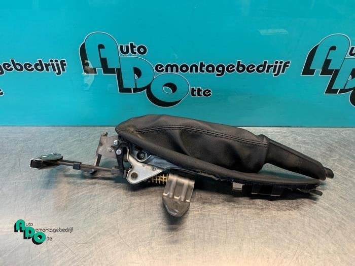 Levier frein à main d'un BMW 1-Serie (1-Serie 03-), Autos : Pièces & Accessoires, -, 3 mois de garantie, Utilisé, -
