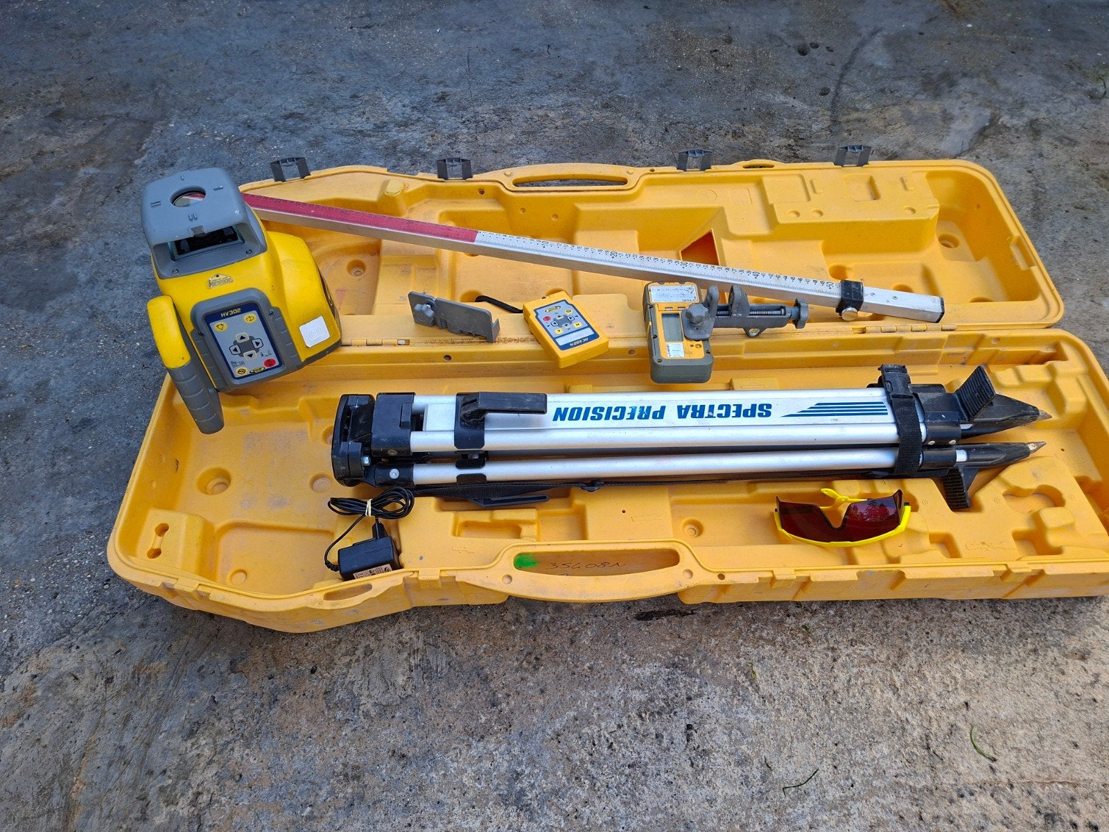 niveaux laisser spectra HV302, Enlèvement