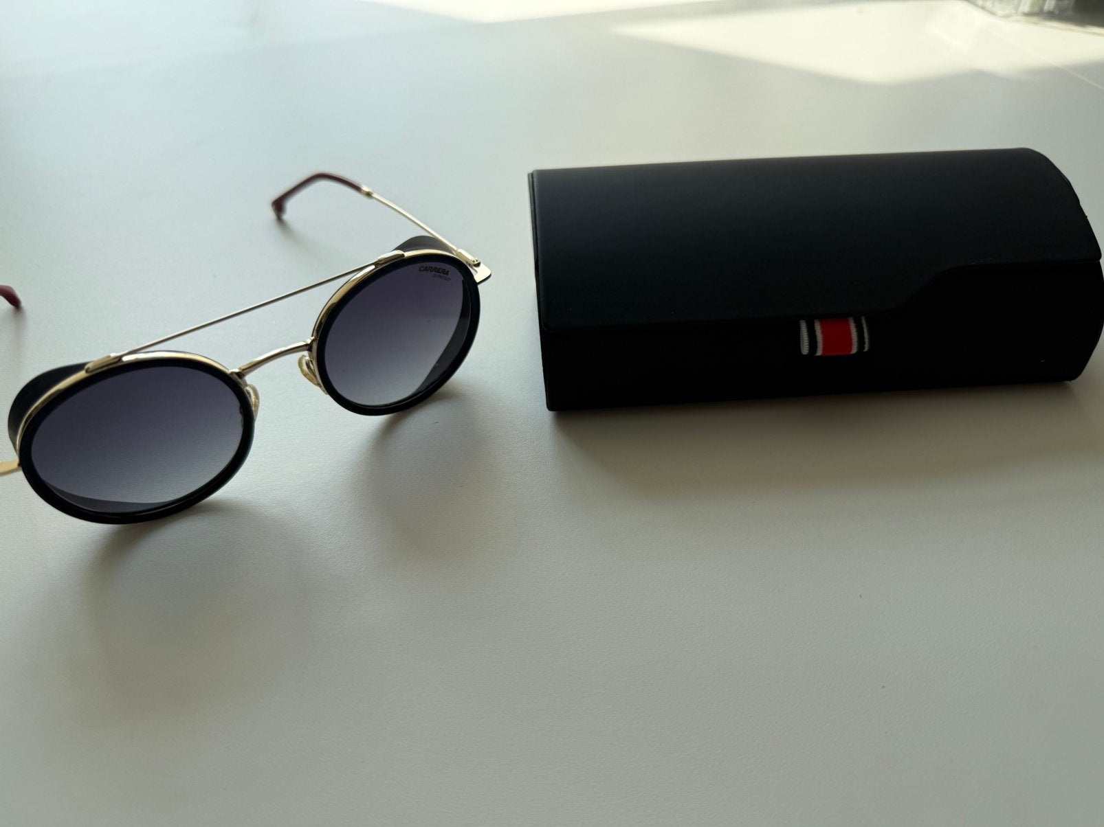 Lunettes de soleil Carrera, Enlèvement, Comme neuf, Lunettes de soleil, Carrera