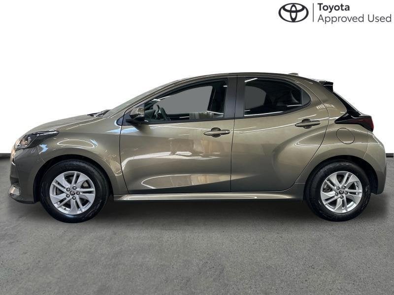 Toyota Yaris 116hp HEV Dynamic | carplay | camera | alu, Automaat, Bruin, 1490 cc, 5 deurs