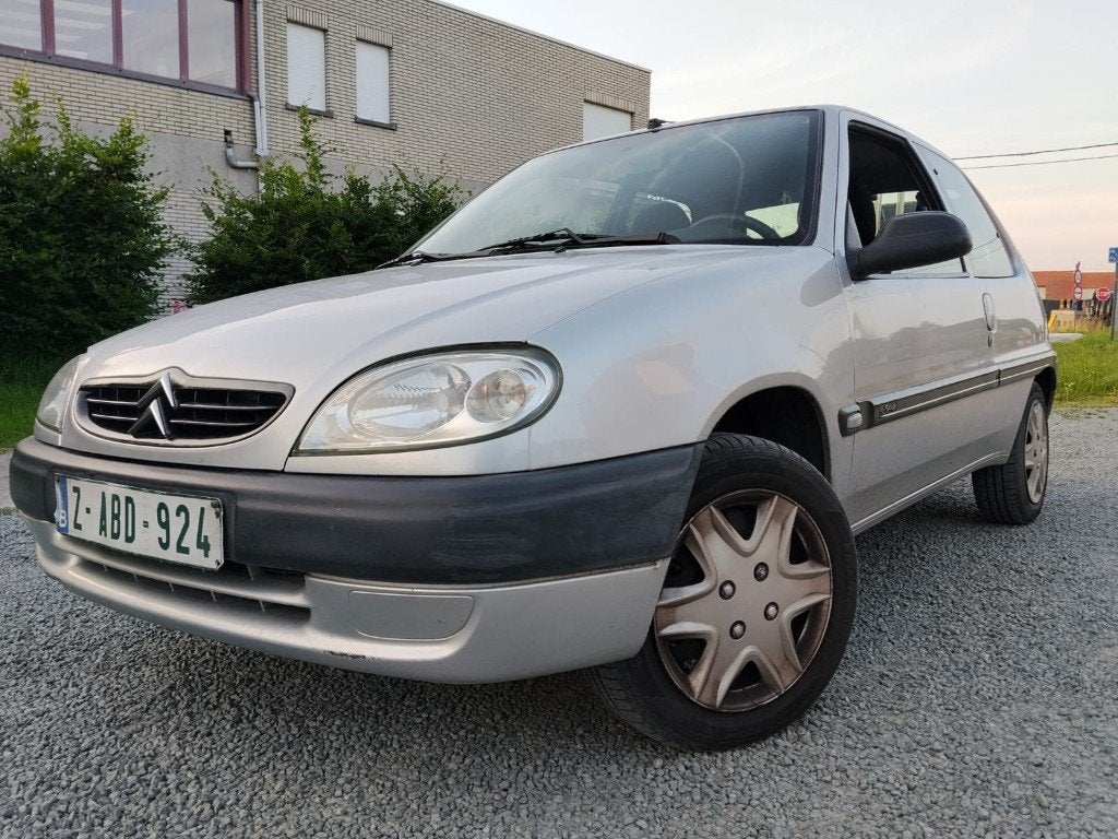 CITROEN SAXO/1100cc BENZINE/GEKEURD/12MA GARANTIE, Auto's, Citroën, Saxo, Bedrijf, Grijs, Zilver of Grijs