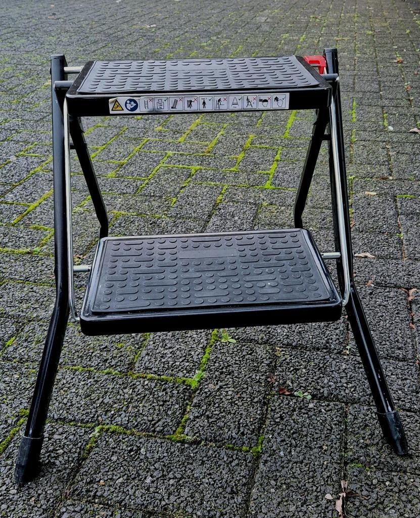 Trapje Opklapbaar, Ophalen, Zo goed als nieuw