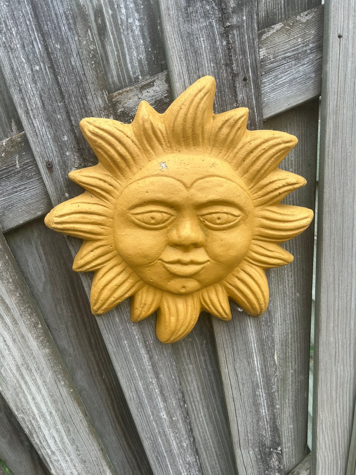 Zonnetje in steen, Tuin en Terras, Tuinwanddecoratie, Ophalen, Zo goed als nieuw