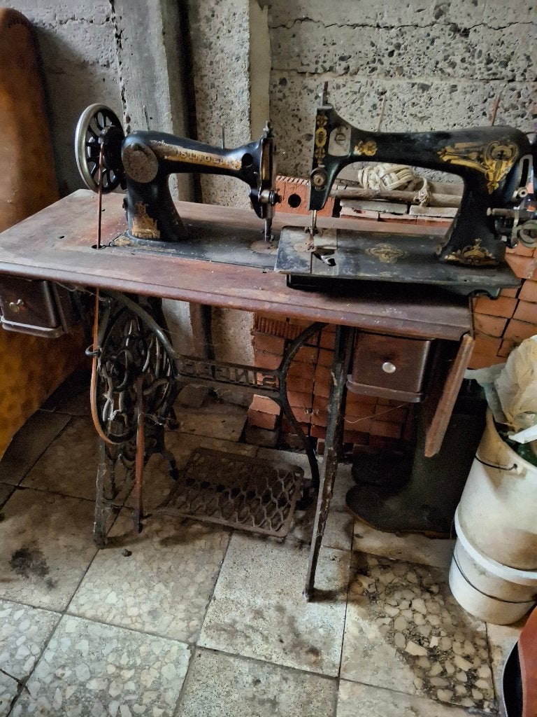 Singer naaimachine, Antiquités & Art, Antiquités | Machines à coudre, Enlèvement